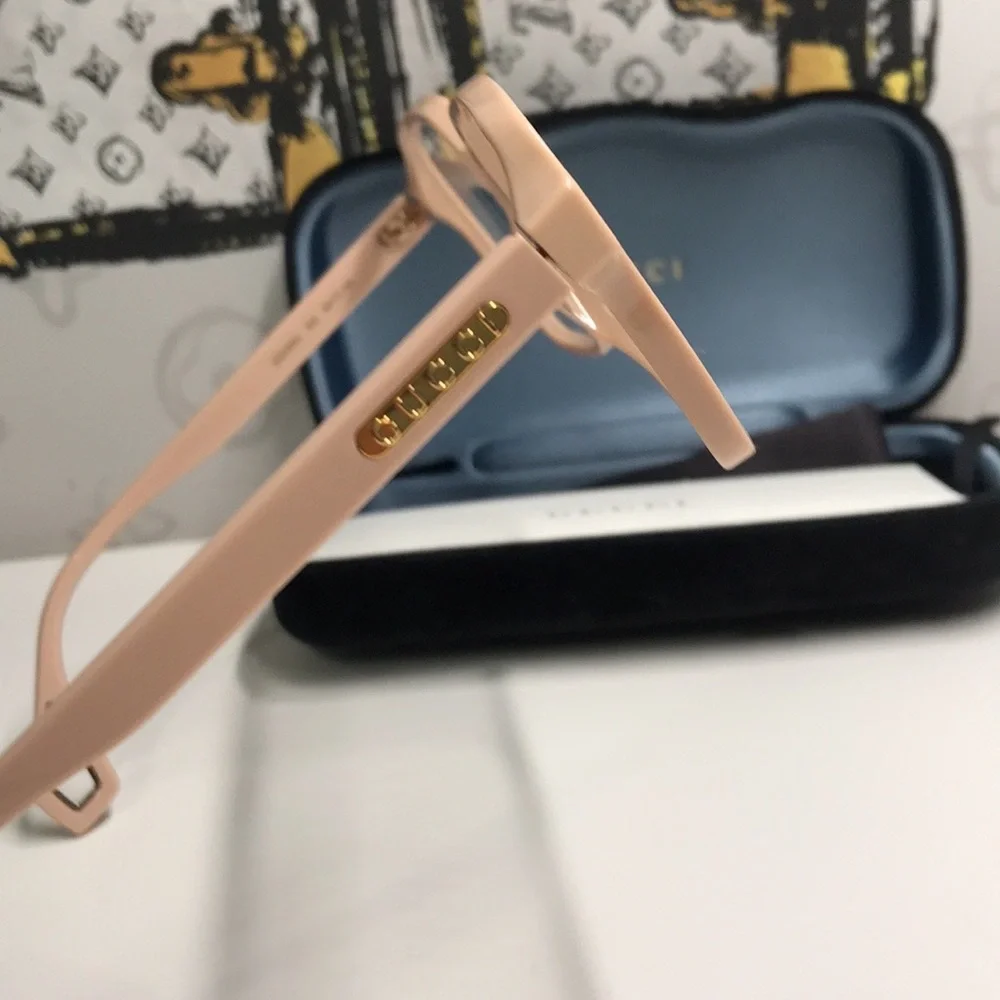 New Authentic Gucci Beige Square Glasses GG0469o 003